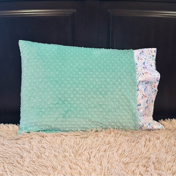 Unicorn and Seafoam Green Textured Minky Dot Pillowcase standard size - Picture 5 of 6
